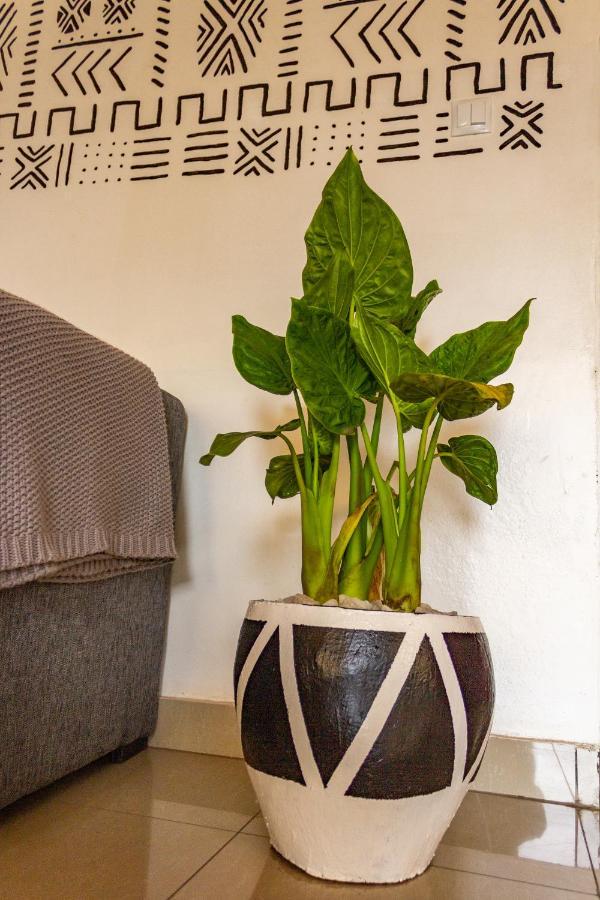רוהנגרי Indani Residence With Exceptional Night Comfort מראה חיצוני תמונה